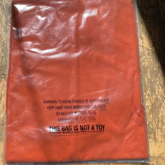 Supreme Tee - Picture 2 of 2